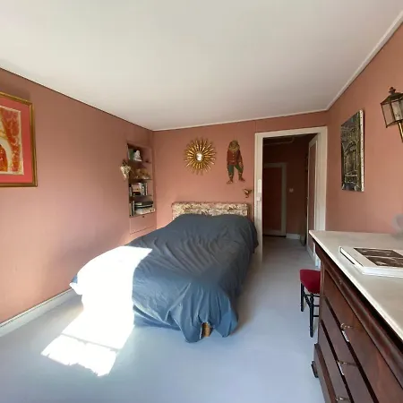 Дом отдыха Maison De Village Avec Terrasse Et Jardin Urcize Saint-Urcize